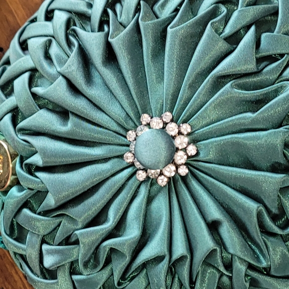 SHARMARK emerald purse. - Picture 4 of 7